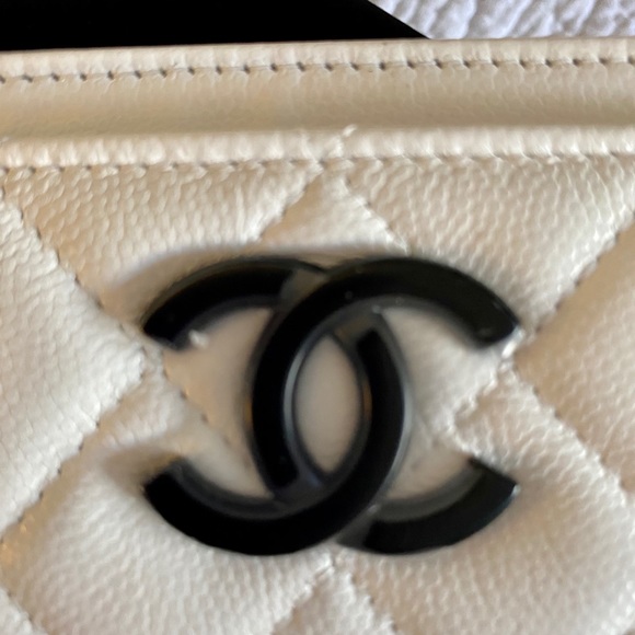 ‼️SOLD‼️NEW 21C Chanel Card Holder Winter White - Picture 7 of 9